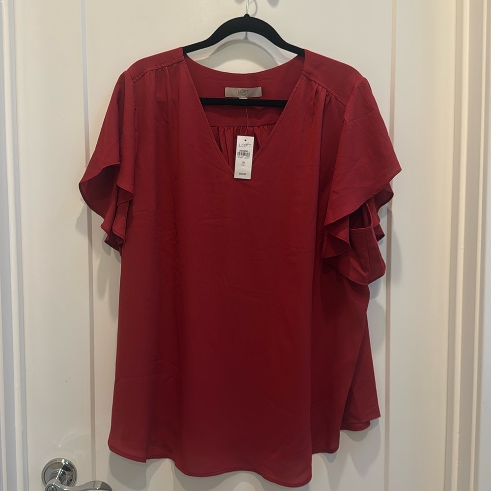 LOFT - Flutter sleeved blouse, maroon, 22 NWT